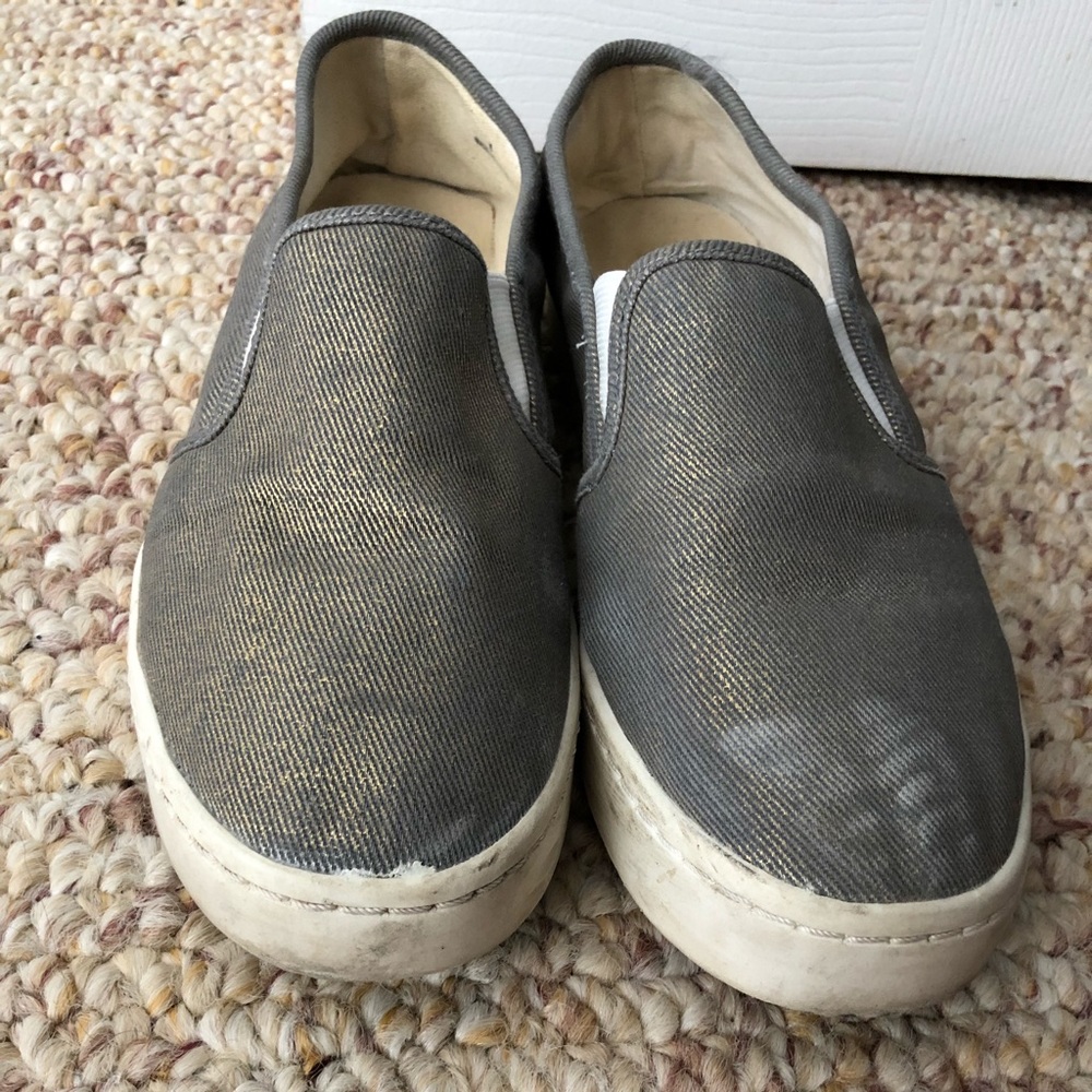 Slip on shoe